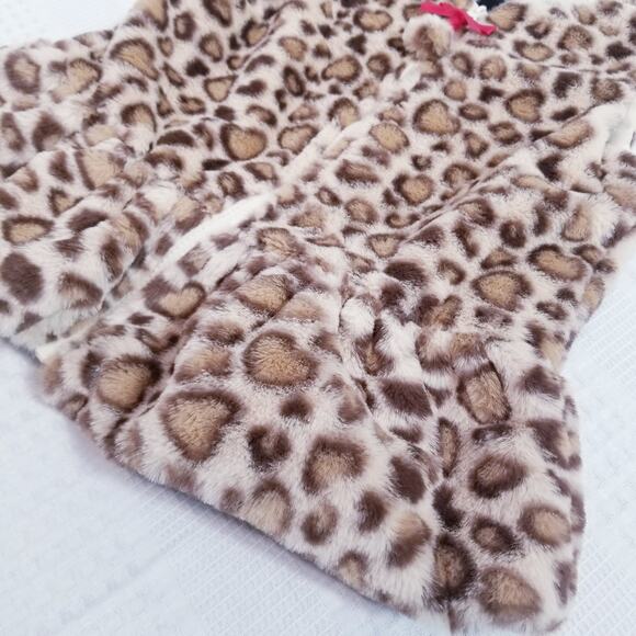 Rachel Zoe Vegan Fur Animal Print Sweater Vest - Picture 5 of 9